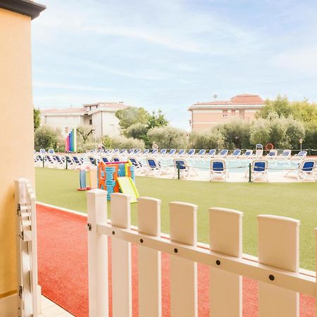 Giardino Dei Colori 111 Residence Pool&Fitness Toscolano Maderno Exterior photo